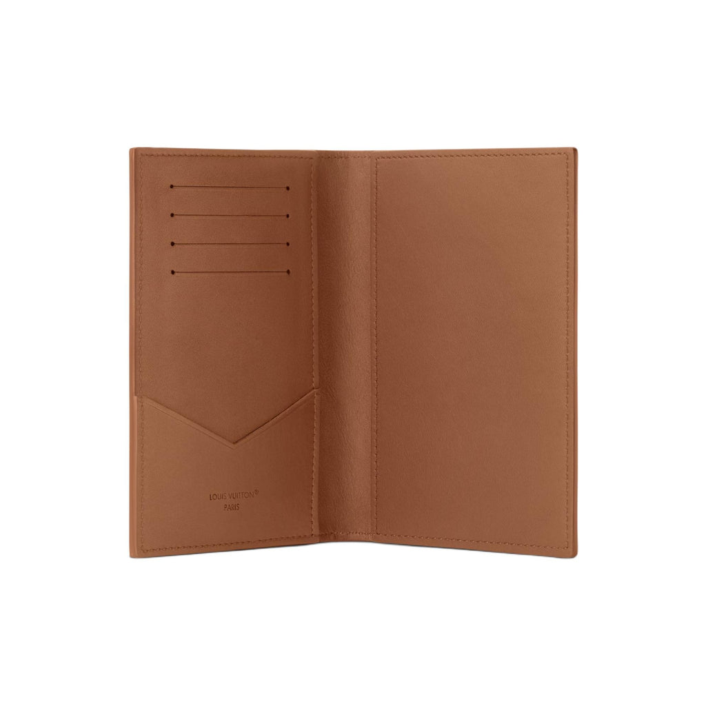 LOUIS VUITTON Men's Brown Waxed Calfskin Passport Holder M2A179