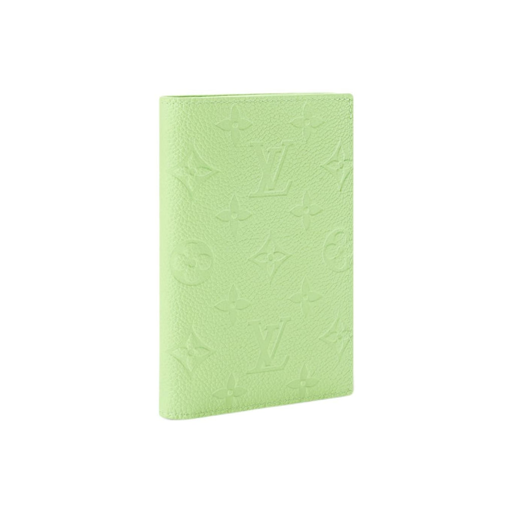 LOUIS VUITTON Women's Green Monogram Cowhide Leather Passport Holder M27678